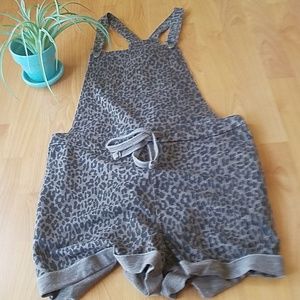 💥sale 💥Leopard print romper